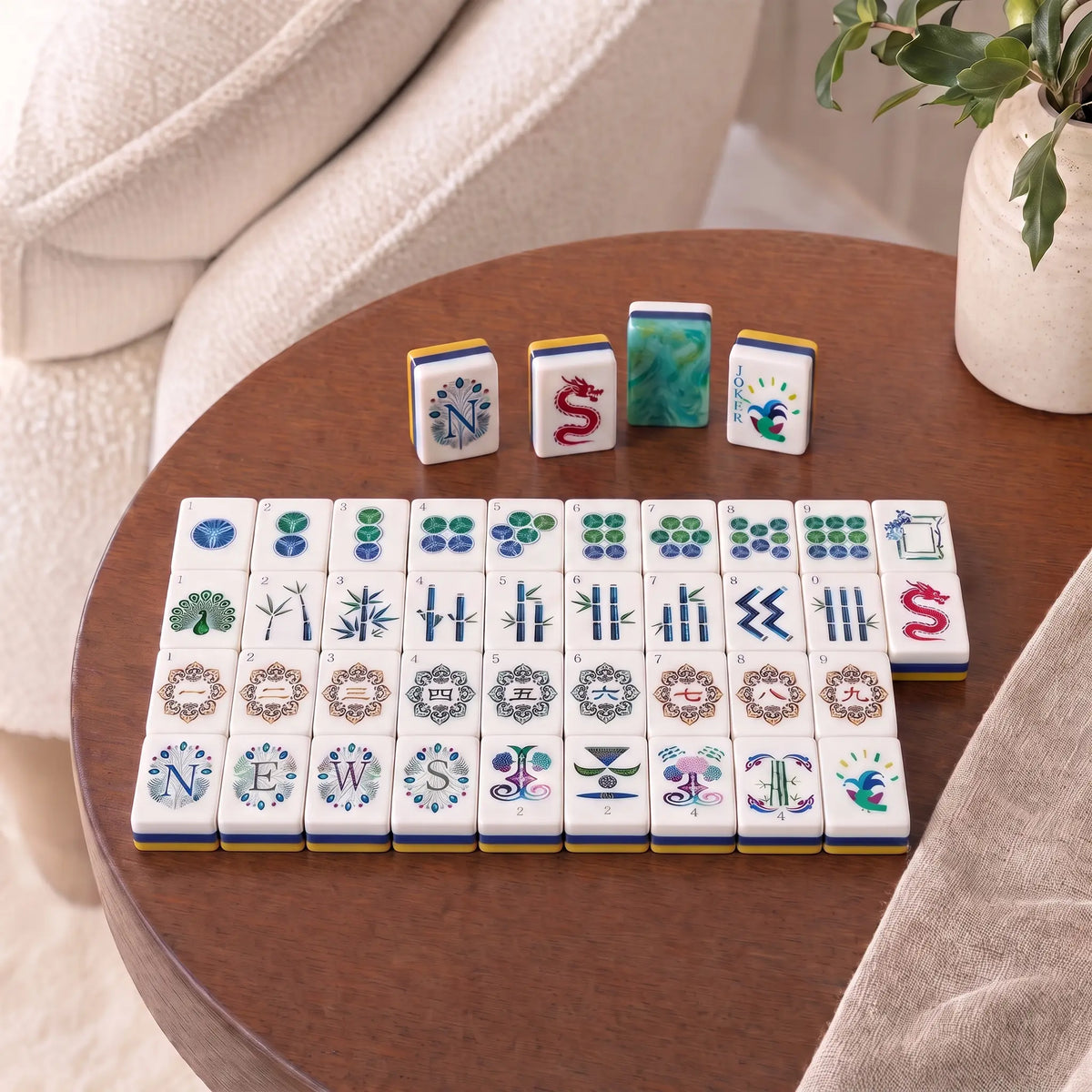 Jade Masquerade Mahjong Set