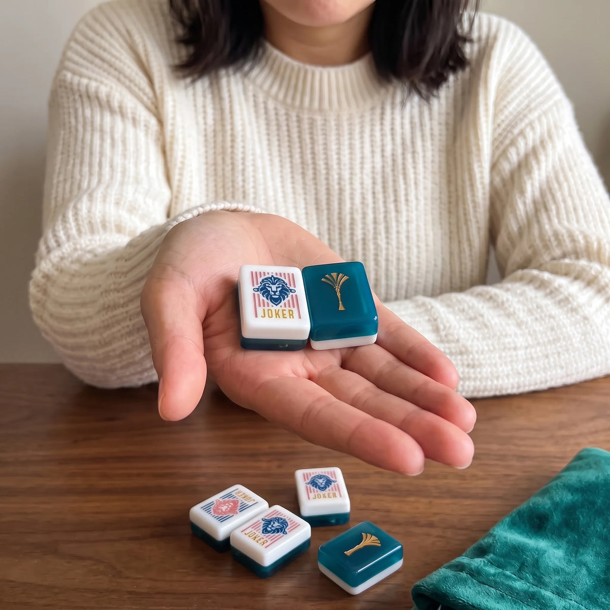 Turquoise Royale Mahjong Set